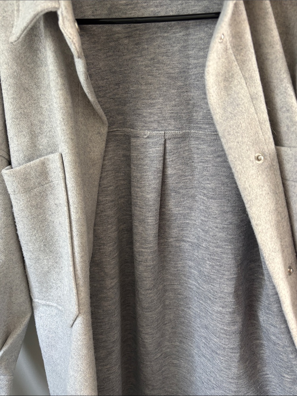 Oversized Light Gray Wool-Blend Shirt Jacket - Picture 4 of 7